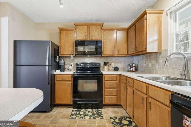 2605 Queen Anne Court, Atlanta, GA 30350