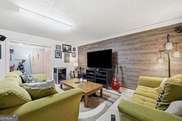 2605 Queen Anne Court, Atlanta, GA 30350