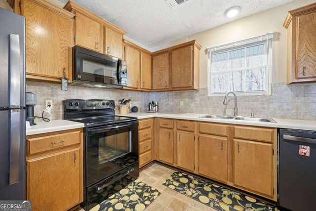 2605 Queen Anne Court, Atlanta, GA 30350