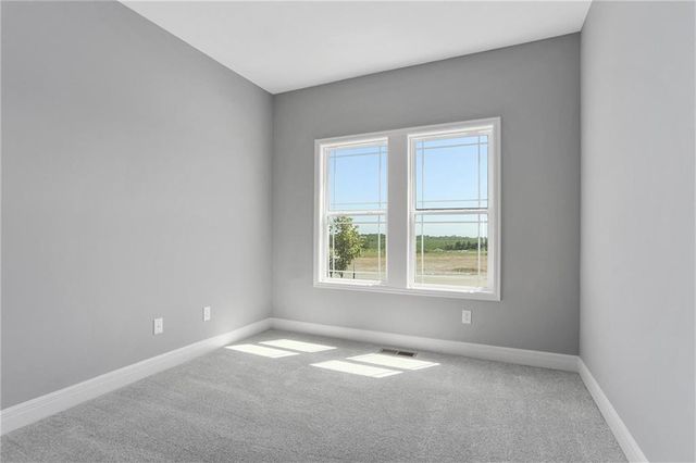 11456 N Auburndale Circle, Kansas City, MO 64157