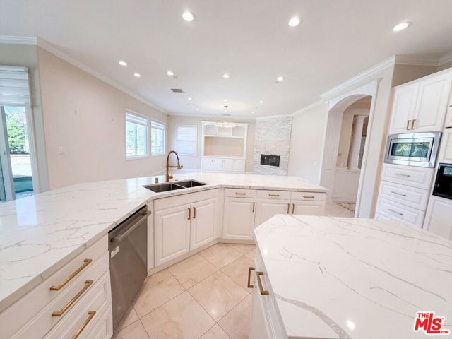 17109 Santa Cruz Court, Yorba Linda, CA 92886
