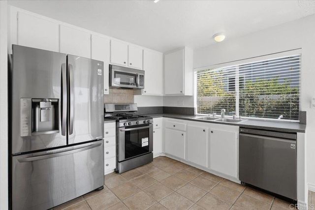 6859 Paris Way, San Diego, CA 92139