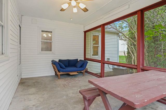 1650 Mayfield Lane, Madison, WI 53704