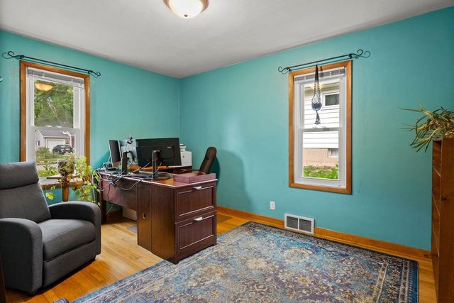 1650 Mayfield Lane, Madison, WI 53704