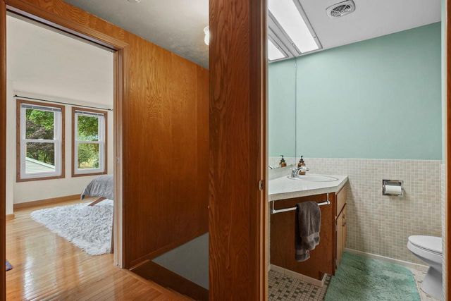 1650 Mayfield Lane, Madison, WI 53704