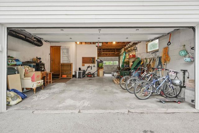 1650 Mayfield Lane, Madison, WI 53704