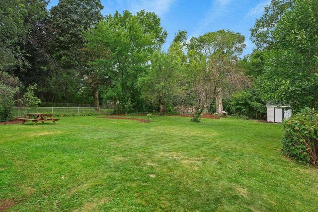 1650 Mayfield Lane, Madison, WI 53704