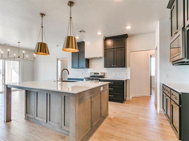 6708 NW 143rd Circle, Oklahoma City, OK 73142