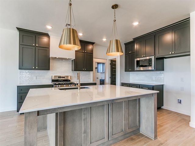 6708 NW 143rd Circle, Oklahoma City, OK 73142