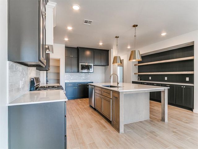 6708 NW 143rd Circle, Oklahoma City, OK 73142