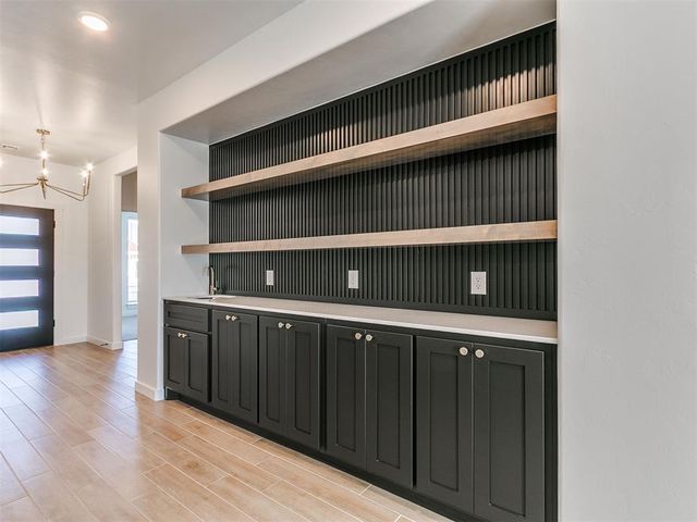 6708 NW 143rd Circle, Oklahoma City, OK 73142