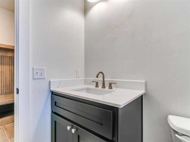 6708 NW 143rd Circle, Oklahoma City, OK 73142