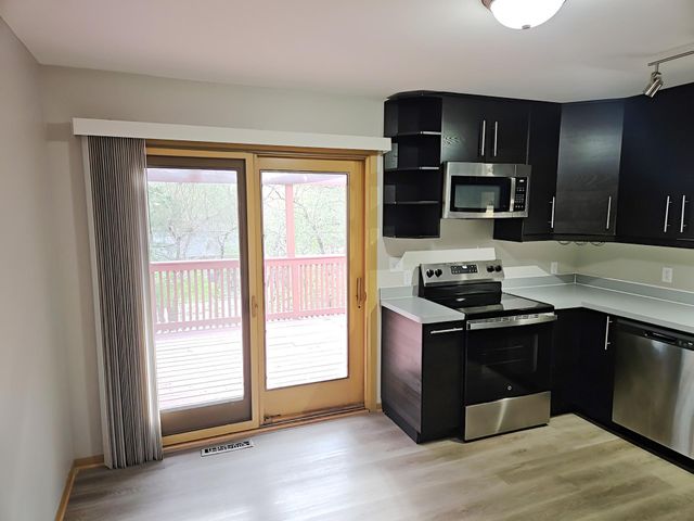 1771 City Heights Drive, Maplewood, MN 55117