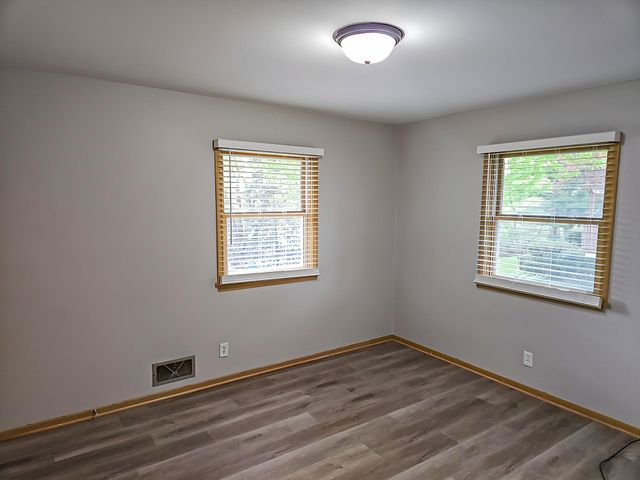 1771 City Heights Drive, Maplewood, MN 55117