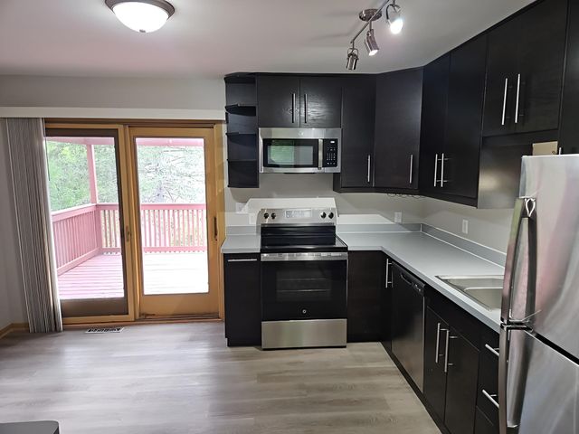 1771 City Heights Drive, Maplewood, MN 55117