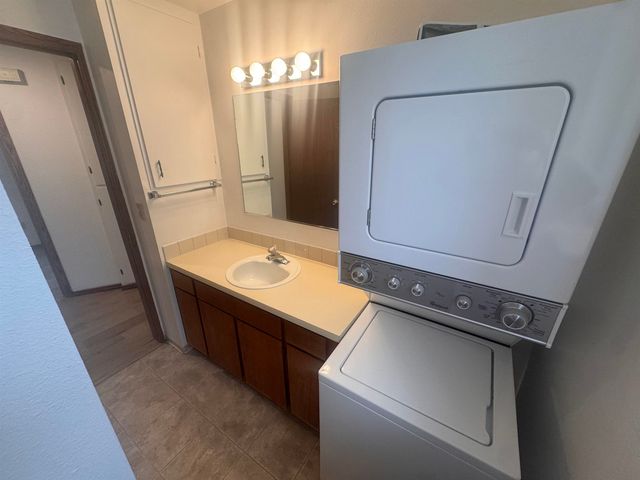 824 E North Ave, Spokane, WA 99207