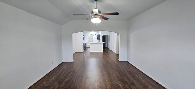 919 Yorkshire Hollow, Fresno, TX 77545