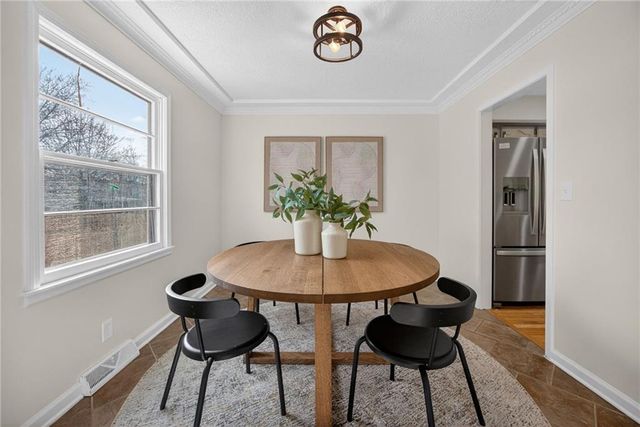 1809 S Arrowhead Drive, Olathe, KS 66062