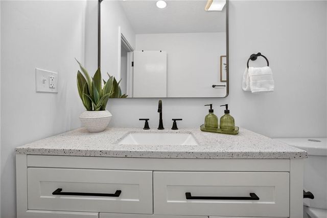 1809 S Arrowhead Drive, Olathe, KS 66062