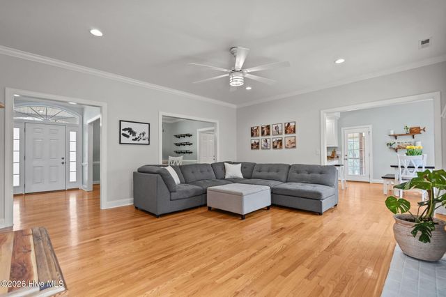 222 Hughes Road, Hampstead, NC 28443