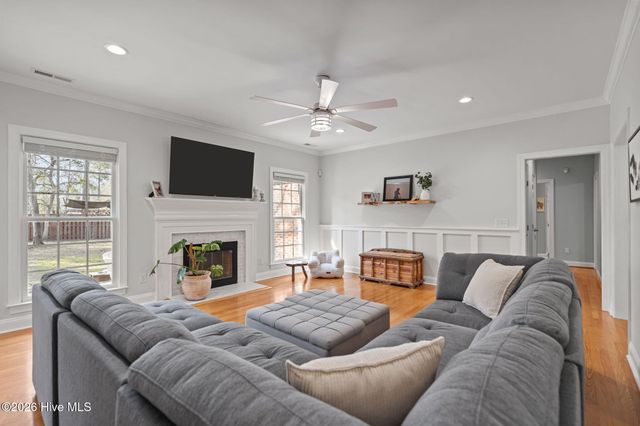 222 Hughes Road, Hampstead, NC 28443