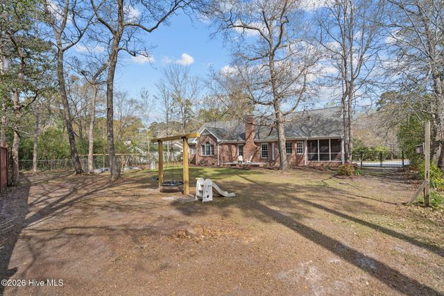 222 Hughes Road, Hampstead, NC 28443