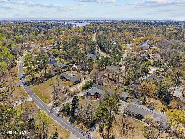 222 Hughes Road, Hampstead, NC 28443