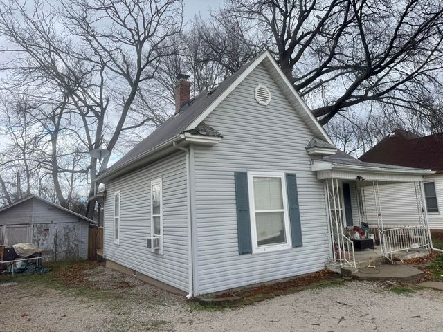 1121 W Florida Street, Springfield, MO 65803