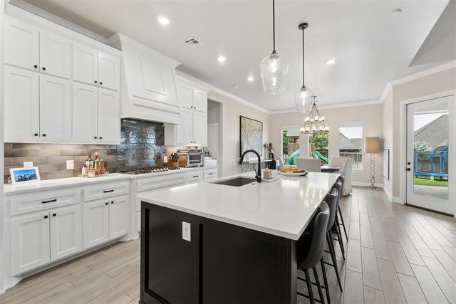 701 Maple Hill Road, Norman, OK 73069
