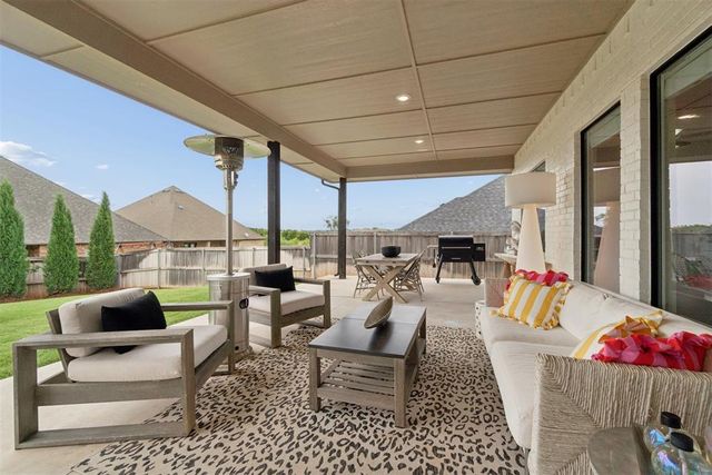 701 Maple Hill Road, Norman, OK 73069