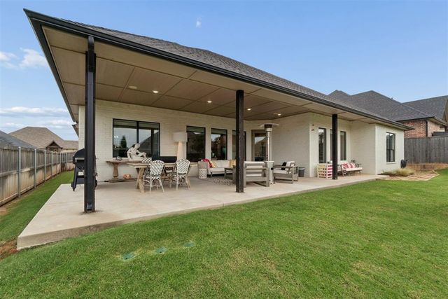 701 Maple Hill Road, Norman, OK 73069