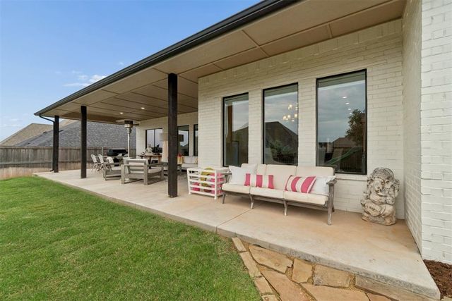 701 Maple Hill Road, Norman, OK 73069