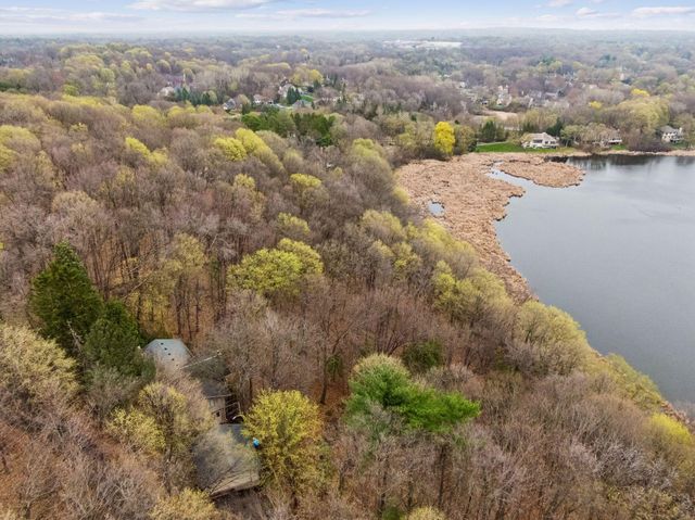 5815 Ridge Road, Shorewood, MN 55331