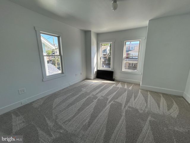 21 COLUMBIA AVE, Trenton, NJ 08618