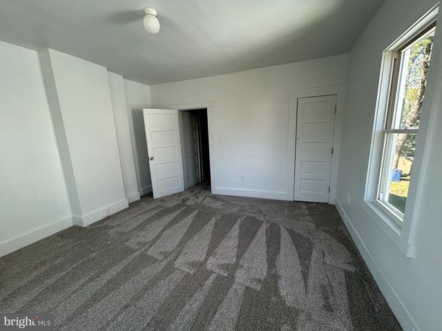 21 COLUMBIA AVE, Trenton, NJ 08618