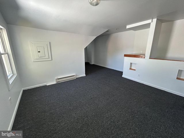 21 COLUMBIA AVE, Trenton, NJ 08618