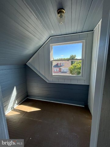 21 COLUMBIA AVE, Trenton, NJ 08618