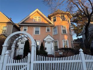 8517 115th Street, Richmond Hill, NY 11418