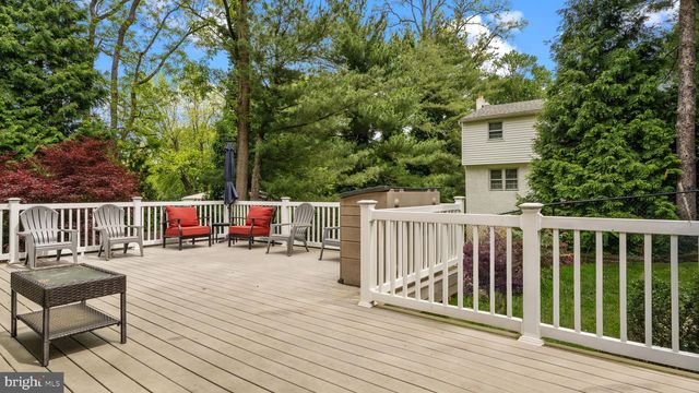 141 N WOODBINE AVE, Langhorne, PA 19047