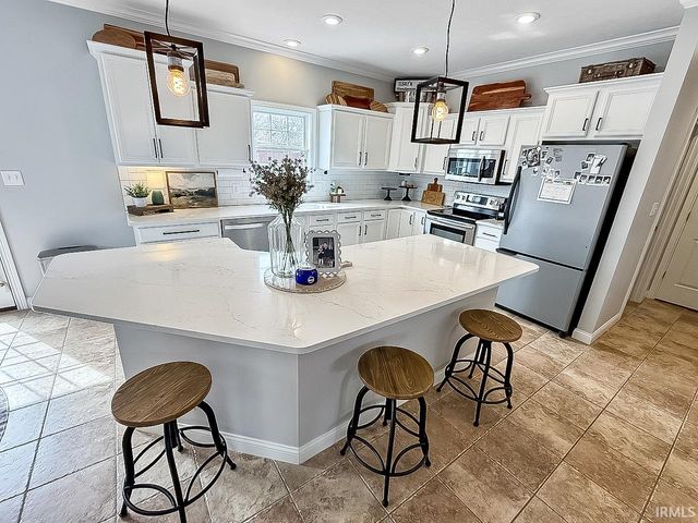 7901 Lanyard Drive, Evansville, IN 47715