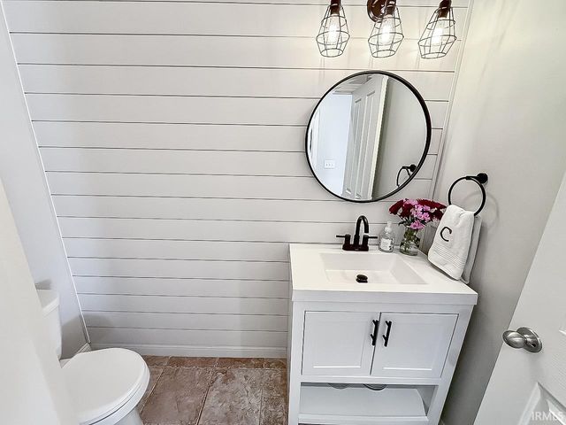 7901 Lanyard Drive, Evansville, IN 47715