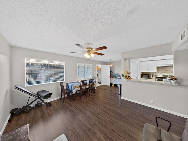 8101 Amelia Road 404, Houston, TX 77055