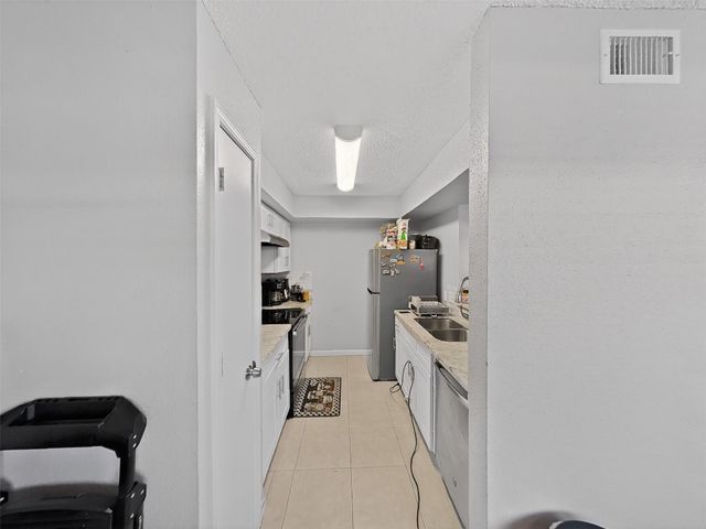 8101 Amelia Road 404, Houston, TX 77055