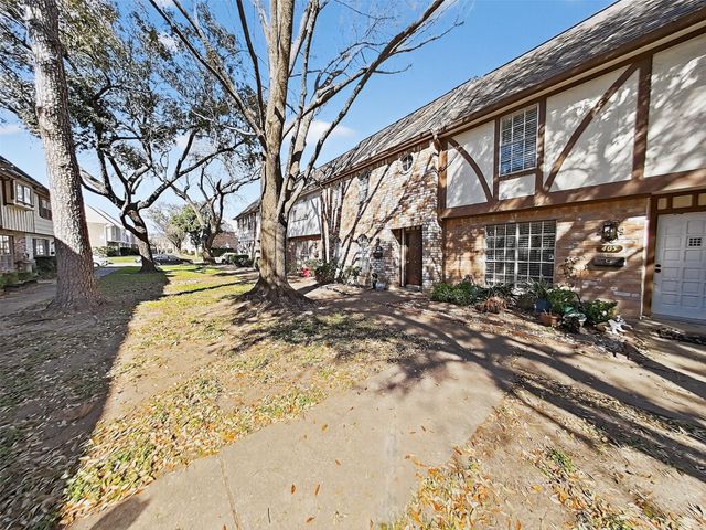 8101 Amelia Road 404, Houston, TX 77055