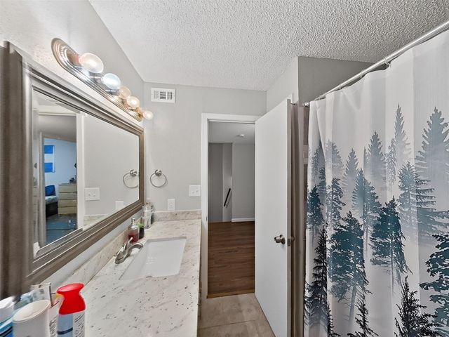 8101 Amelia Road 404, Houston, TX 77055