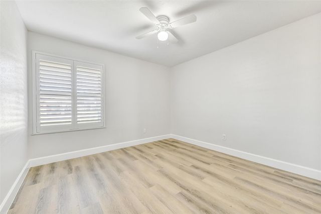 3813 Teakwood Drive, La Porte, TX 77571