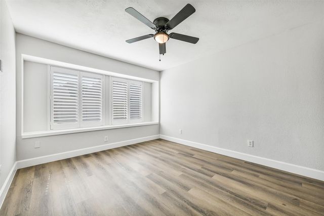 3813 Teakwood Drive, La Porte, TX 77571