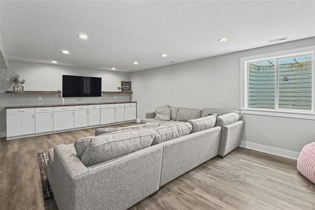 4105 NE 6th Street, Ankeny, IA 50021