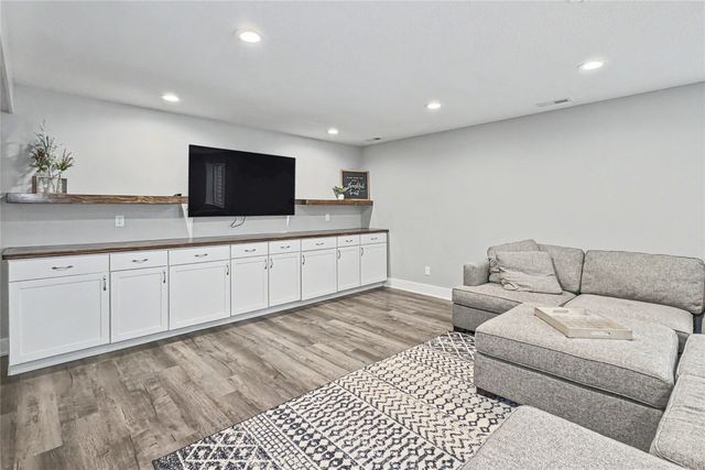 4105 NE 6th Street, Ankeny, IA 50021