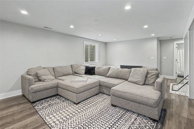 4105 NE 6th Street, Ankeny, IA 50021